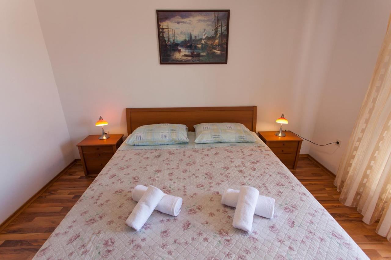 Apartman Budimir1 كريس المظهر الخارجي الصورة